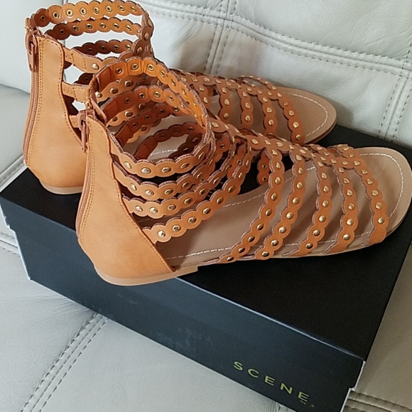 Sandals - Picture 2 of 5